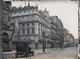 Image représentant La rue de la Paix, à l'angle de la rue des Capucines, vue prise de la place Vendôme