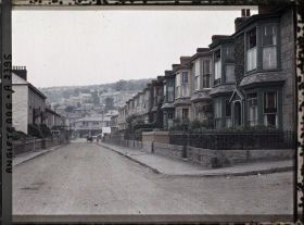 Image représentant New Road, une rue pavillonnaire longeant la côte