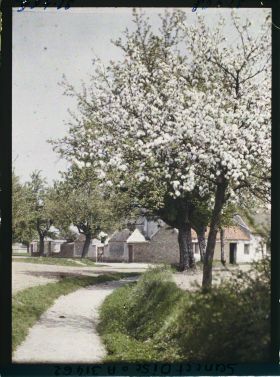 Image représentant France, Montigny, Vue prise de la route de Trappes à Neauphle-le-Château