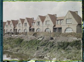 Image représentant Belgique, Ypres, Petites maisons dans le quartier de la route de Dixmude