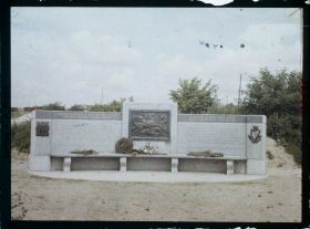 Image représentant France, Monument anglais situé au Sud de la Boisselle