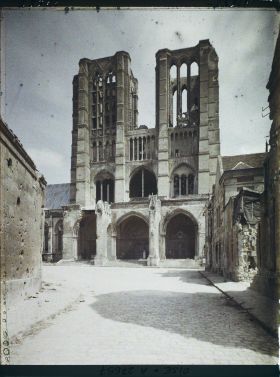 Image représentant France, Noyon, Façade de la Cathédrale