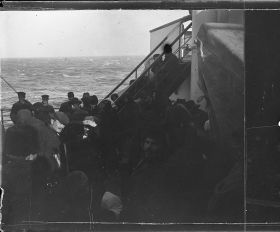 Image représentant Emigrants des 3emes classes sur l'entrepont