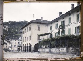 Image représentant Accords de Locarno, l'albergo (auberge) Elvezia sur les quais d'Ascona où eu lieu la rencontre entre Aristide Briand et Hans Luther