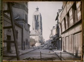 Image représentant Les dégâts après l'effondrement de la tour Charlemagne