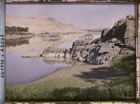 Image représentant Bords du Nil de l'île d'Éléphantine
