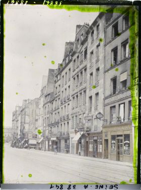 Image représentant La rue Saint-Jacques, au niveau du numéro 21