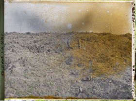 Image représentant Belgique, Boenaghe, Lignes de l'Yser près de l'Ecluse de Boenaghe, terrain retourné par les Obus