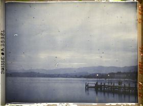 Image représentant Coucher de soleil sur le lac de Zürich depuis l'embarcadère de la Bürkliplatz