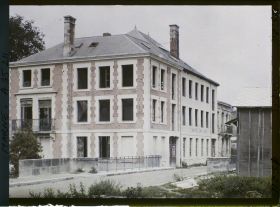 Image représentant France, Vienne le Château, Reconstruction de la manufacture de bonneterie