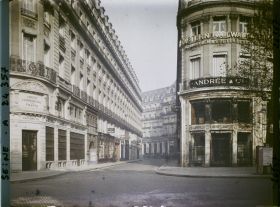 Image représentant La rue Edouard VII depuis le boulevard des Capucines