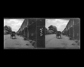 Image représentant Scène de rue dans le quartier commerçant