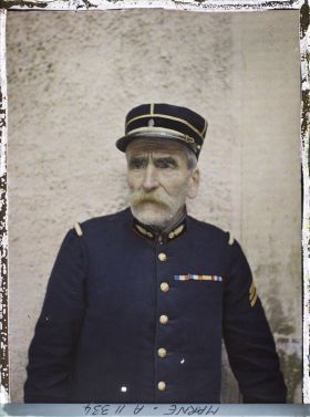 Image représentant Portrait de l'adjudant des pompiers