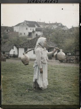 Image représentant Porteuse d'eau