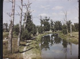 Image représentant France, Vacherauville, Aspect du Canal de l'Est à Vacherauville