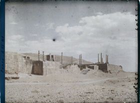 Image représentant Vue sur le double escalier monumental de la terrasse de l'Apadana