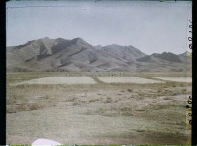 Image représentant Afghanistan, Solzevar, Chaîne de montagnes le long de l'Adraskand