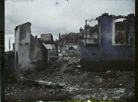 Image représentant Turquie, Magnesie, Ruines dans la haute Ville