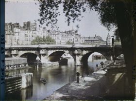 Image représentant Le Pont-Neuf et le quai des Orfèvres vus depuis le port de Conti