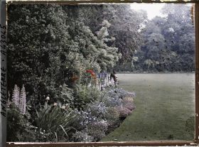 Image représentant Un coin de la pelouse du Saint John's College