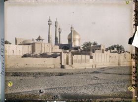 Image représentant Le sanctuaire de Fatima Masoumeh au crépuscule