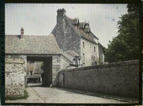 Image représentant France , Trappes (Seine et Oise), L'entrée d'une ferme