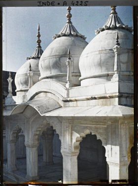 Image représentant Le petit oratoire privé de Shah Jahan (Mina Masjid) du fort Rouge (Lal Qila)