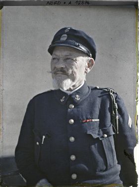 Image représentant Capitaine de frégate de Maupeou, héros d'une bataille à Drie Grachten dans les Flandres, commandant les fusiliers marins