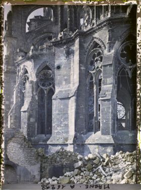 Image représentant France , Reims, Abside de la Cathédrale