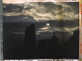 Image représentant France, Arras, Silhouettes du Beffroi et de l'Hôtel de ville à la nuit tombante