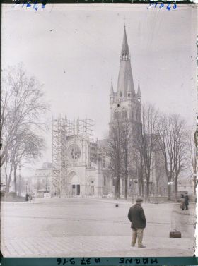 Image représentant France, Epernay, Eglise Notre Dame en reconstruction