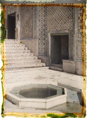Image représentant Escalier et bassin de l'un des palais de l'Arg (la citadelle royale), palais du Golestan ?
