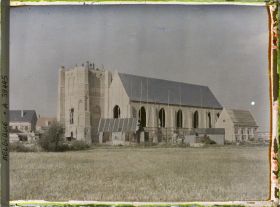 Image représentant Belgique, Boesmghe, Eglise en reconstruction