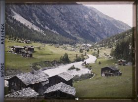 Image représentant Panorama sur la vallée de la Viège et le village de Saint-Nicolas