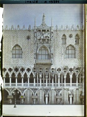Image représentant Façade ouest du palais Ducal ou palais des Doges