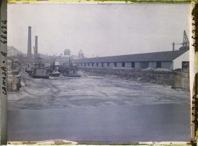Image représentant Canada, Montréal, Une darse du Canal de Lachine