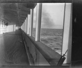 Image représentant Une coursive du pont des 1eres classes