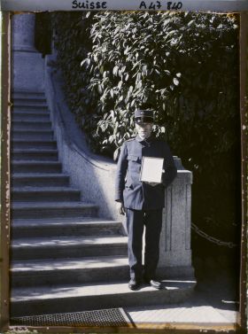 Image représentant Accords de Locarno, Monsieur Molinari, gardien du palais de Justice