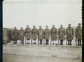 Image représentant Allemagne, Düsseldorf, Occupation Française Relevé de la Garde sur le Pont