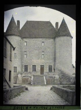 Image représentant France, Nemours, Façade du Château