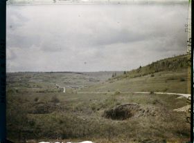 Image représentant France, St Rémy, Vue vers St Rémy et la tranchée de Calonne