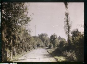 Image représentant France, Capdenac (Lot), Arrivée vers Capdenac le haut en venant pas la route de Figeac
