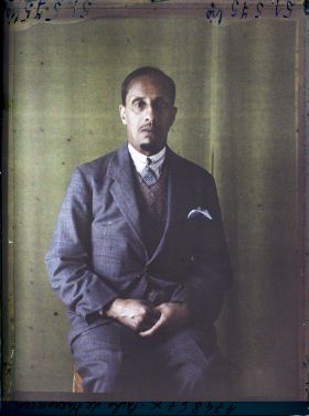 Image représentant https://musee-albert-kahn.s-museum.fr/home/NWQ2OTAwYzNmYjZlZTk1ZWQwODJmMjY4L2dlbmVyaWMtbm90aWNlLXRhYi9hdXRob3JpdHkvNjE3YTc5ZjVjZjhiODk2OGIzMzM3ZDIx/5d6900c3fb6ee95ed082f268/generic-notice-tab/authority/617a79ebcf8b8968b3336c86 Thami El Glaoui Pacha de Marrakech