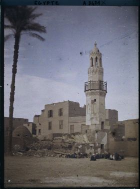 Image représentant Une des places du village