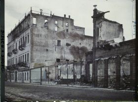 Image représentant Turquie, Smyrne, Les Quais de Smyrne - Ruines de l'Hôtel Kraemer et Smyrner Palace Hôtel