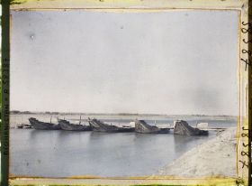 Image représentant Afghanistan, Ghirichk, Pont de bateaux sur l'Hilmend.