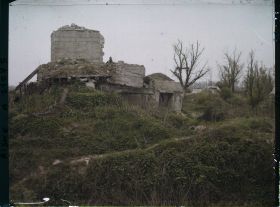 Image représentant France, Condé s/ Suippe, Blockhauss s/ les bords de la Suippe