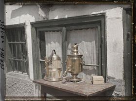 Image représentant Un samovar et un " kanta "