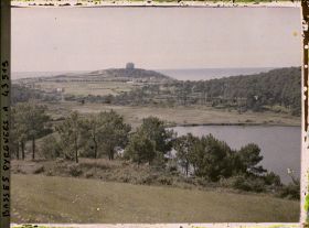 Image représentant France, Lac Mouriscot, Le lac Mouriscot et le Chau d'Ilbaritz