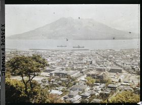 Image représentant Le volcan Sakurajima et la ville